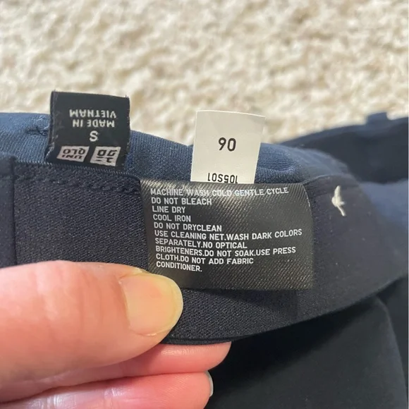 UNIQLO Men’s Pants - Picture 7 of 8